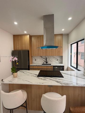 2436 SW 7th St 6, Miami, FL 33135