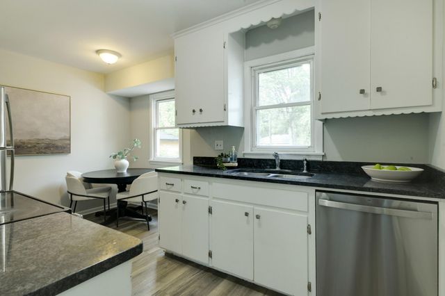 5718 Sumter Avenue N, Crystal, MN 55428