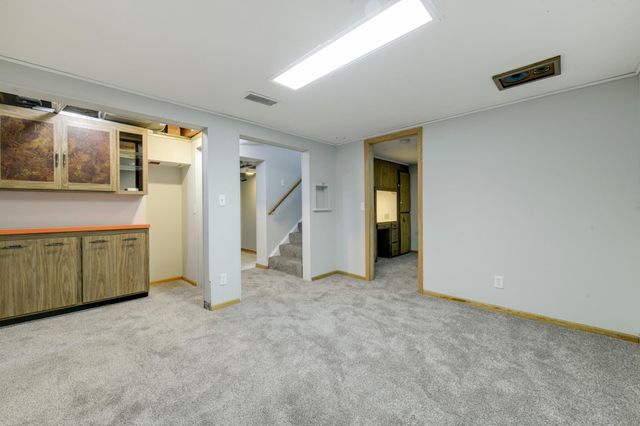5718 Sumter Avenue N, Crystal, MN 55428