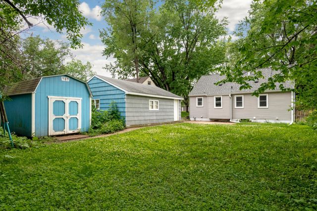 5718 Sumter Avenue N, Crystal, MN 55428