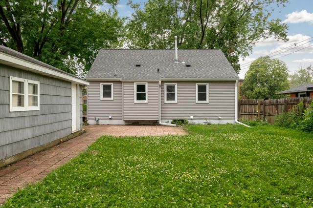 5718 Sumter Avenue N, Crystal, MN 55428