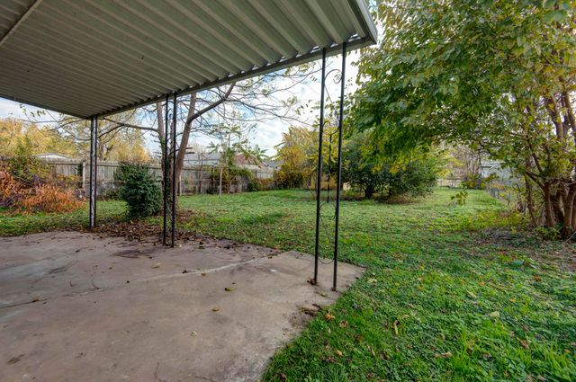 2234 N Fay Avenue, Springfield, MO 65803