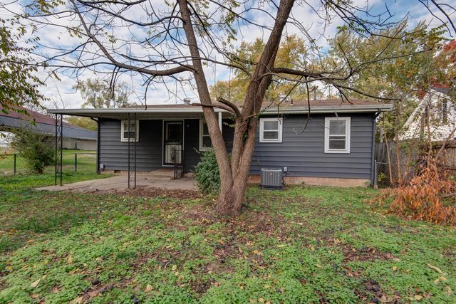 2234 N Fay Avenue, Springfield, MO 65803