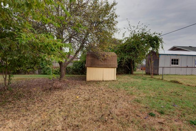 2234 N Fay Avenue, Springfield, MO 65803