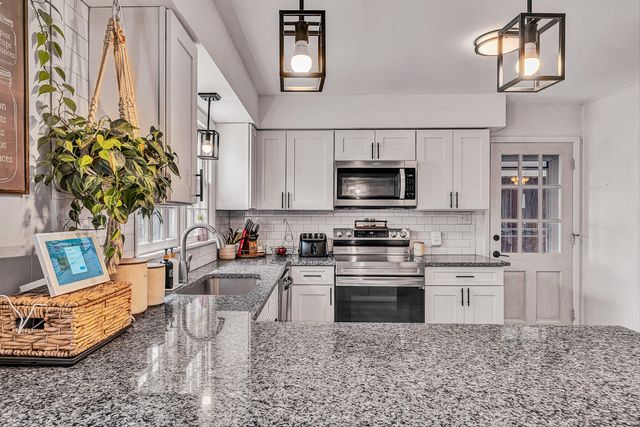 3610 Morning Dove RD, Roanoke, VA 24018