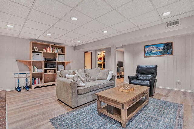 3610 Morning Dove RD, Roanoke, VA 24018