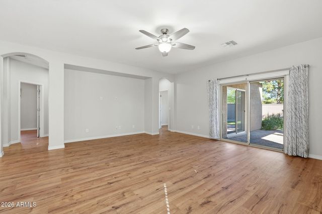 1404 W RUBBER TREE Court, San Tan Valley, AZ 85140