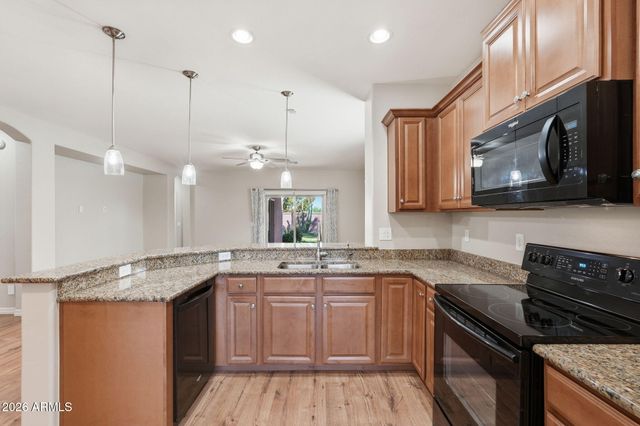 1404 W RUBBER TREE Court, San Tan Valley, AZ 85140