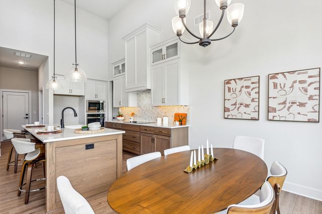 4646 W Emerald Bay Ct, Wichita, KS 67205