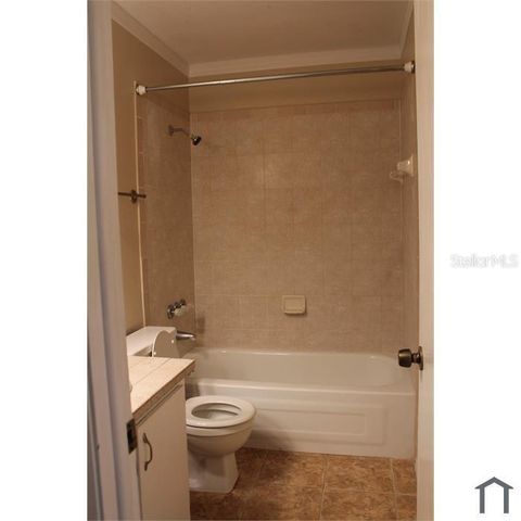 8605 CHAMPLAIN COURT 84, Tampa, FL 33614