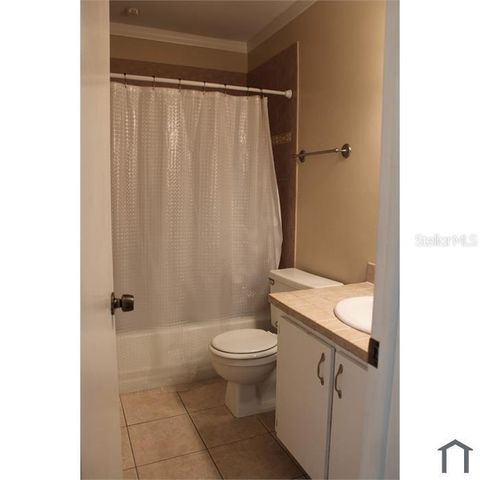 8605 CHAMPLAIN COURT 84, Tampa, FL 33614