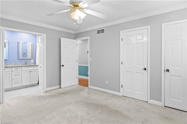 170 Queens Court, Clemmons, NC 27012