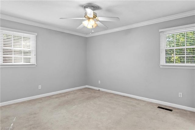 170 Queens Court, Clemmons, NC 27012