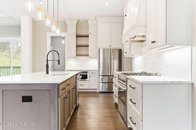 3973 Hidden Falls Dr, Prospect, KY 40059