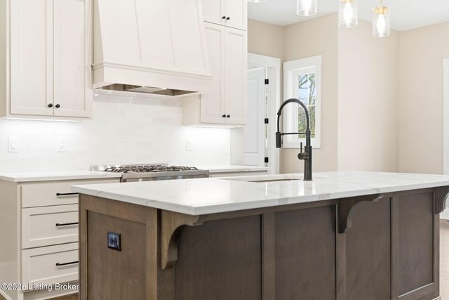 3973 Hidden Falls Dr, Prospect, KY 40059