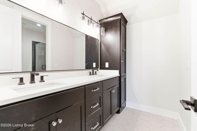 3973 Hidden Falls Dr, Prospect, KY 40059