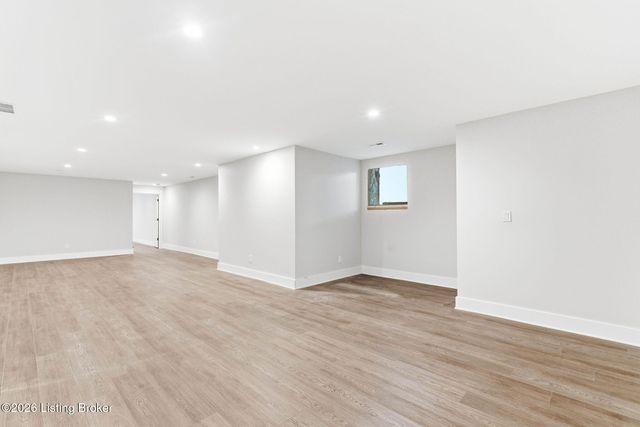 3973 Hidden Falls Dr, Prospect, KY 40059