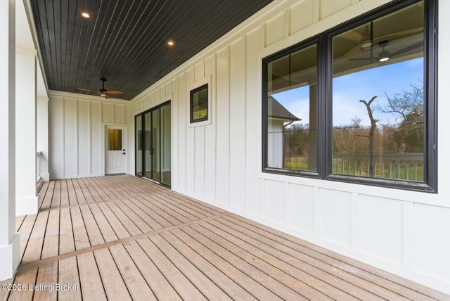 3973 Hidden Falls Dr, Prospect, KY 40059