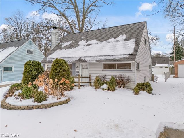 1912 Hanover Street, Cuyahoga Falls, OH 44221