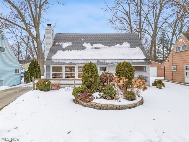 1912 Hanover Street, Cuyahoga Falls, OH 44221