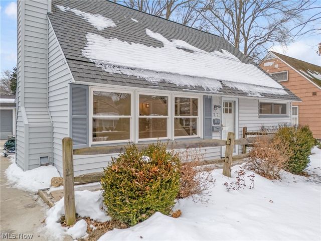 1912 Hanover Street, Cuyahoga Falls, OH 44221