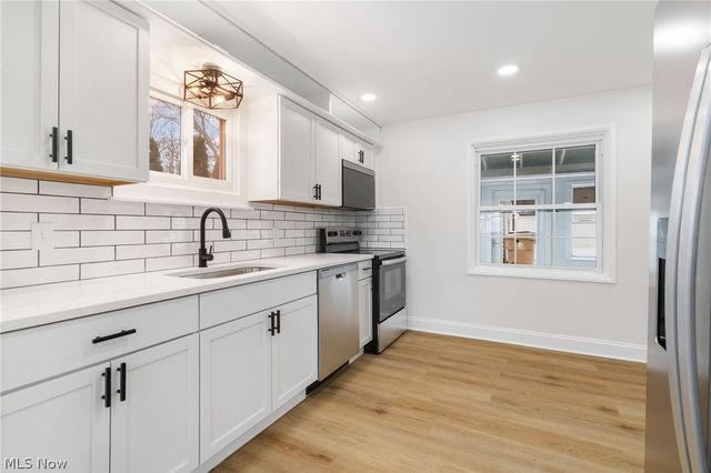 1912 Hanover Street, Cuyahoga Falls, OH 44221