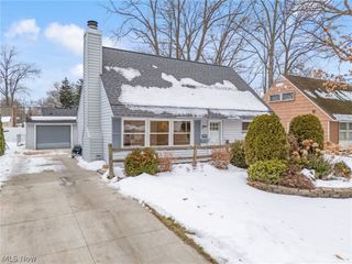 1912 Hanover Street, Cuyahoga Falls, OH 44221