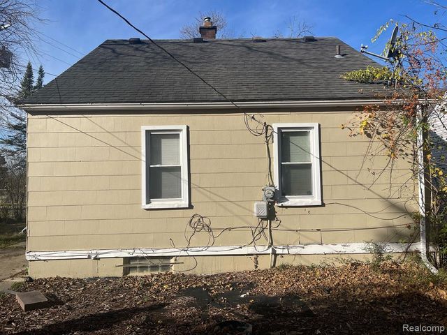 18240 Codding Street, Detroit, MI 48219