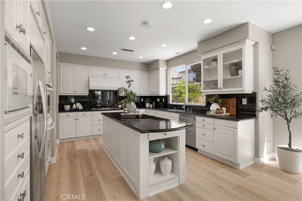 Image 11 of property listing at 9 Modesto, Irvine, CA 92602