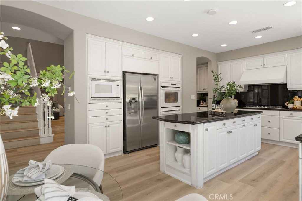 Image 12 of property listing at 9 Modesto, Irvine, CA 92602