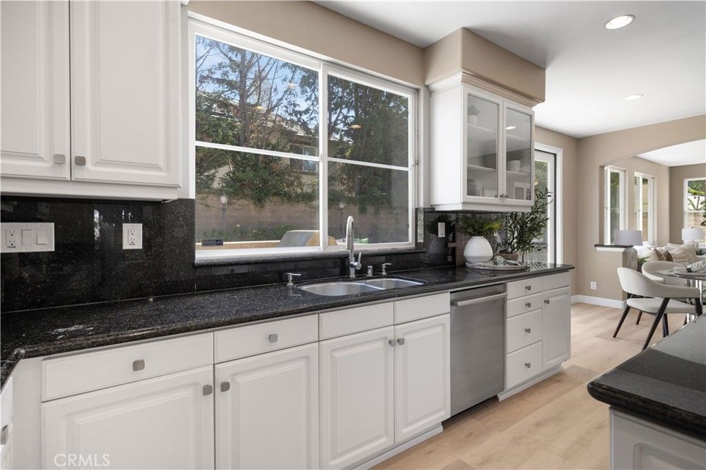 Image 14 of property listing at 9 Modesto, Irvine, CA 92602