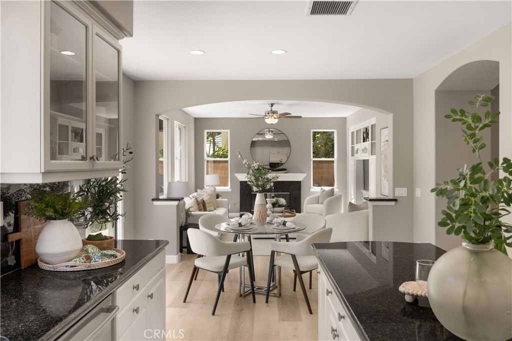Image 16 of property listing at 9 Modesto, Irvine, CA 92602