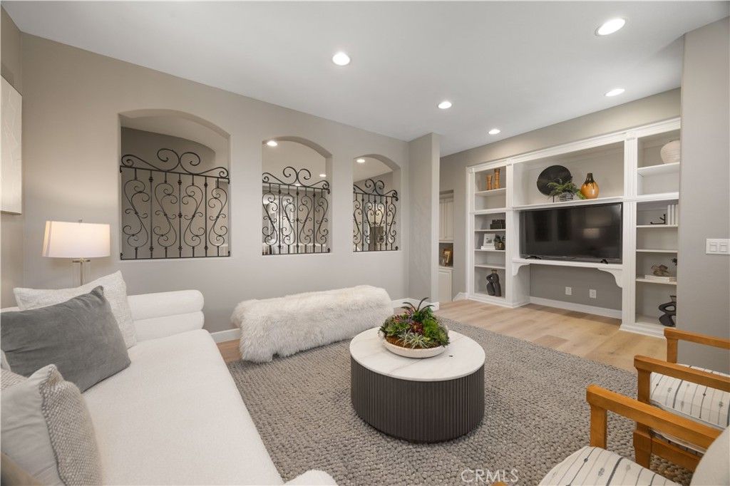 Image 27 of property listing at 9 Modesto, Irvine, CA 92602