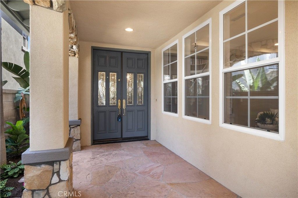 Image 3 of property listing at 9 Modesto, Irvine, CA 92602