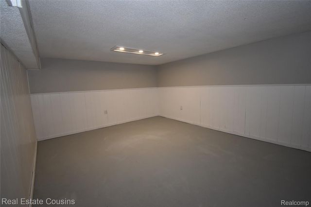 2919 Hampstead Drive, Flint, MI 48506