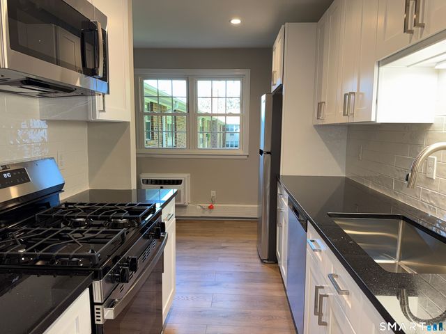1000 Knapps Highway 29, Fairfield, CT 06825