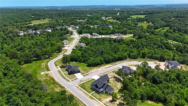 3444 N Sweet Caddo Hill, Fayetteville, AR 72704
