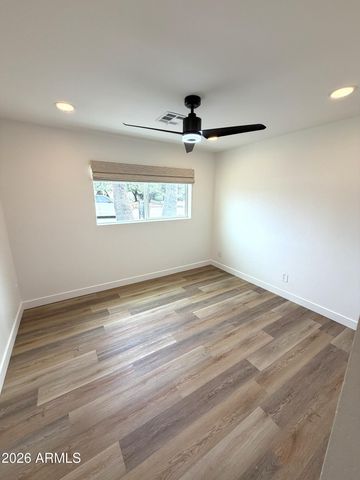5924 E NORTH Lane, Paradise Valley, AZ 85253