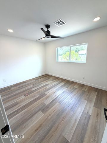 5924 E NORTH Lane, Paradise Valley, AZ 85253