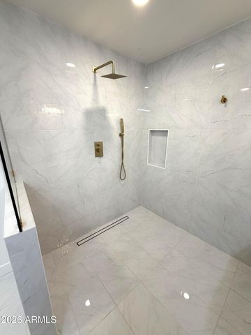 5924 E NORTH Lane, Paradise Valley, AZ 85253