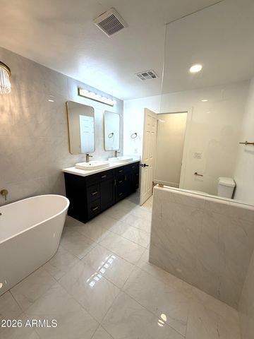 5924 E NORTH Lane, Paradise Valley, AZ 85253