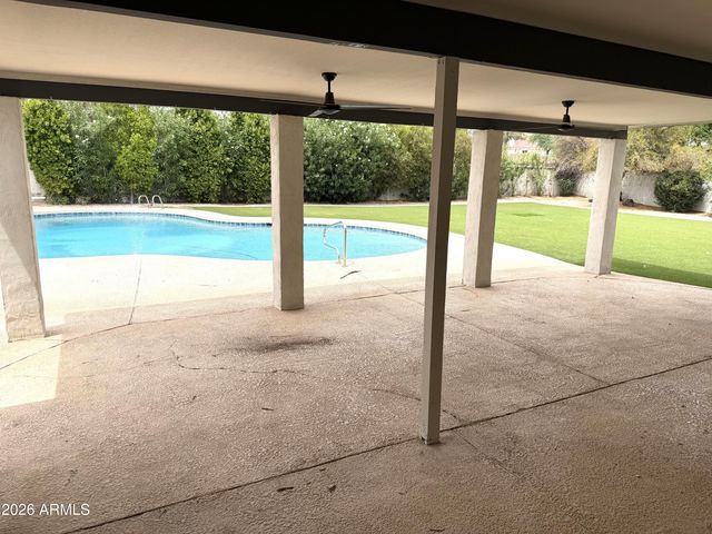5924 E NORTH Lane, Paradise Valley, AZ 85253