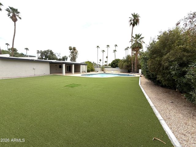 5924 E NORTH Lane, Paradise Valley, AZ 85253