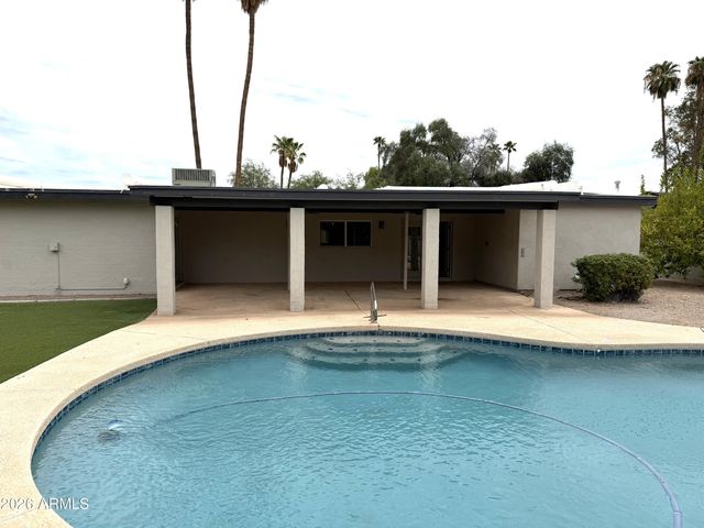 5924 E NORTH Lane, Paradise Valley, AZ 85253