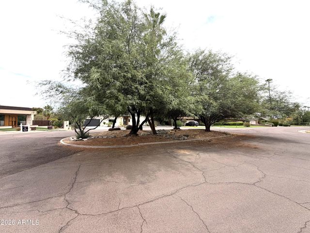 5924 E NORTH Lane, Paradise Valley, AZ 85253