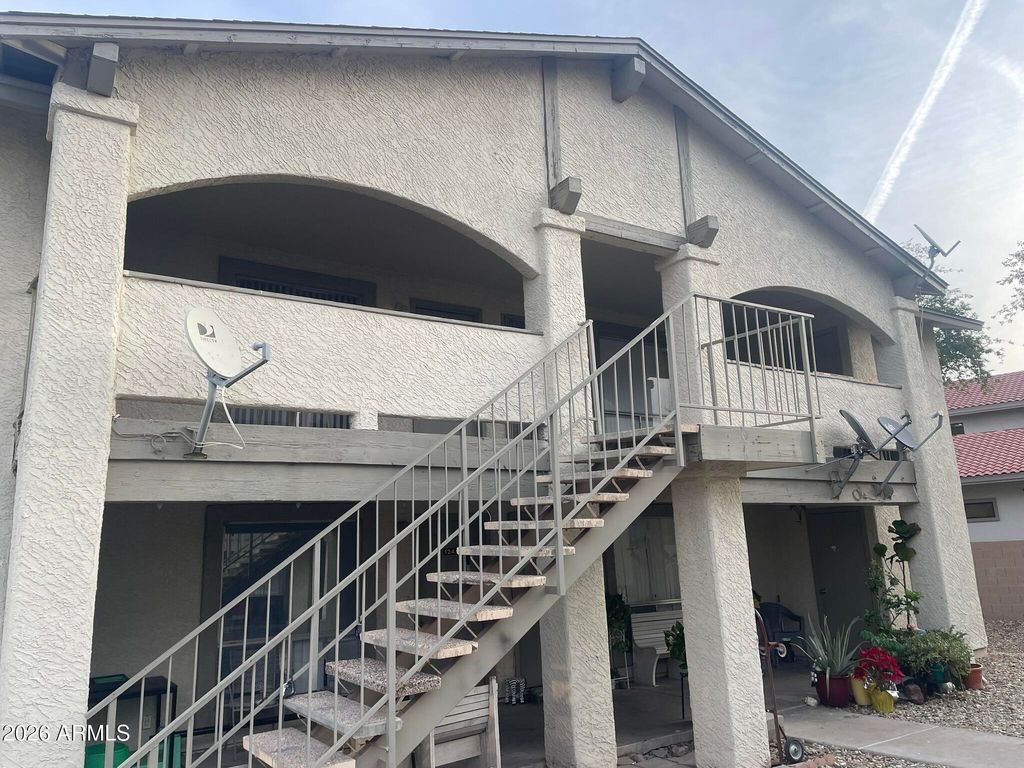 465 W IVYGLEN Street 224, Mesa, AZ 85201