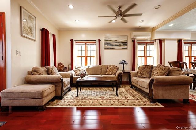 269-11 Union Turnpike, New Hyde Park, NY 11040