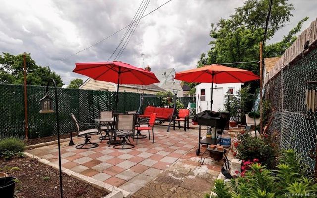 269-11 Union Turnpike, New Hyde Park, NY 11040