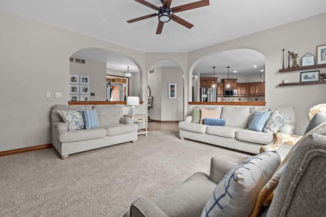 2304 HAYSACHER COURT, Kaukauna, WI 54130