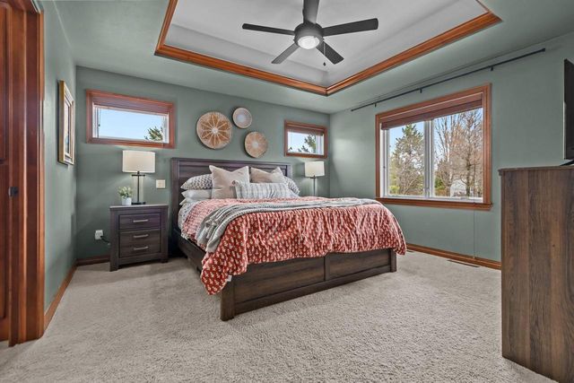 2304 HAYSACHER COURT, Kaukauna, WI 54130